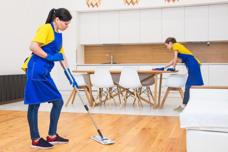 Experienced Floor Cleaners